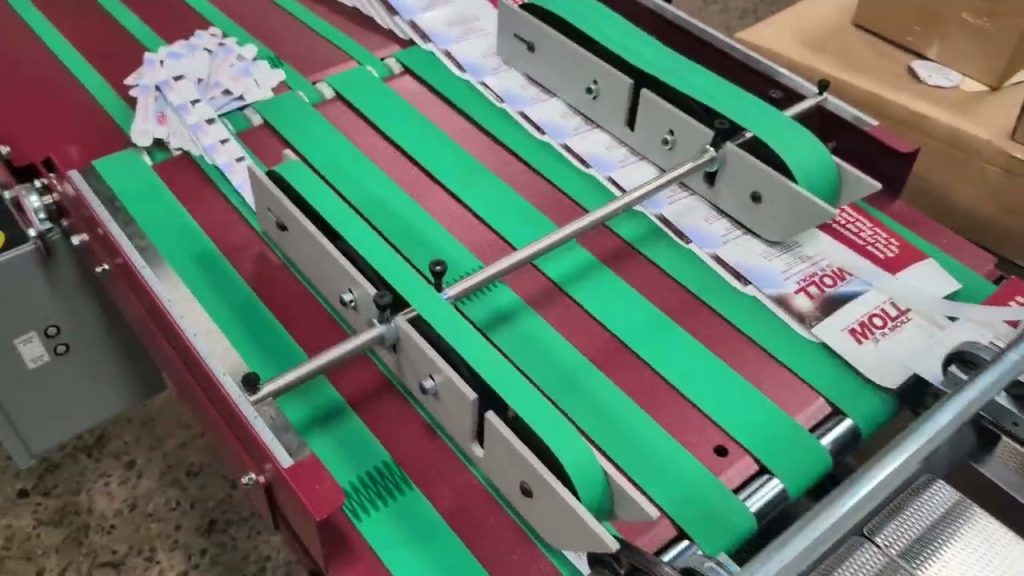 digi-mollPAK In-line System – Folder gluer running two up – straight line and auto lock cartons