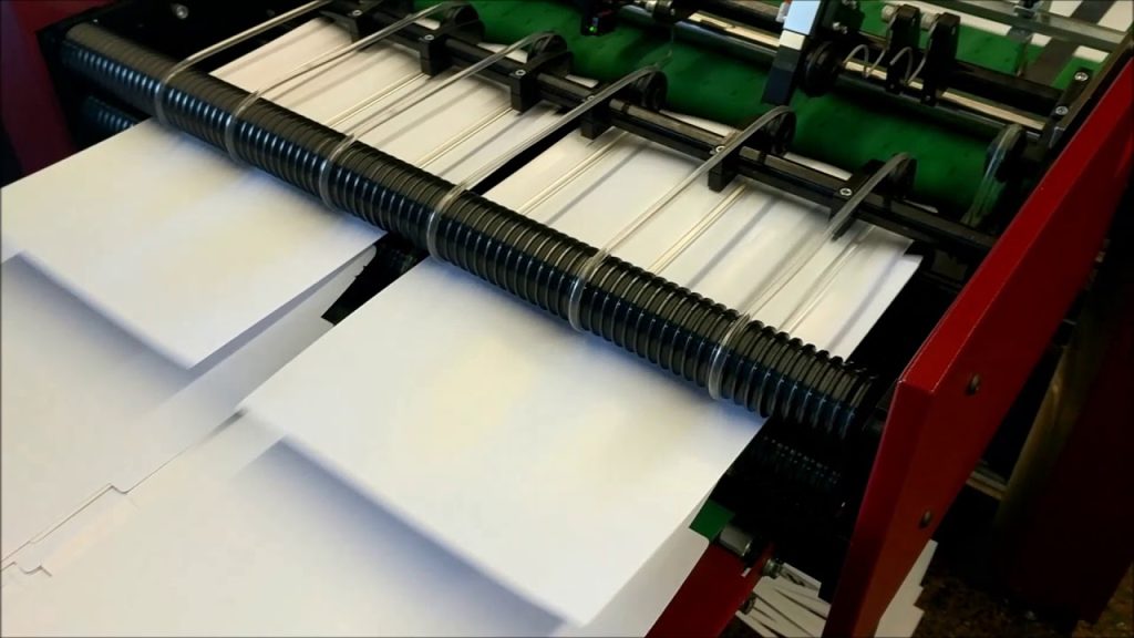 Flex Cut 760 – Die cutting, stripping two up envelopes